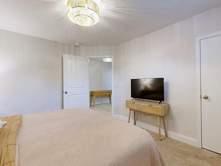719 Chard Ln — Photo 15