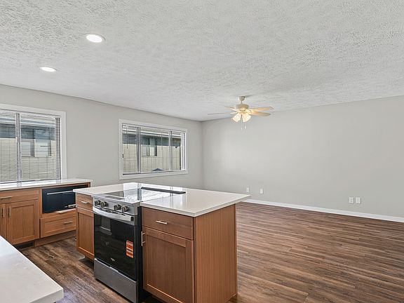 5th image of 113 N Orr Dr #575