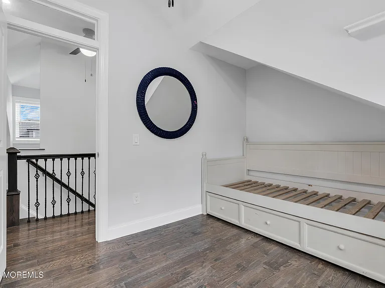 505 Long Branch Ave — Photo 25