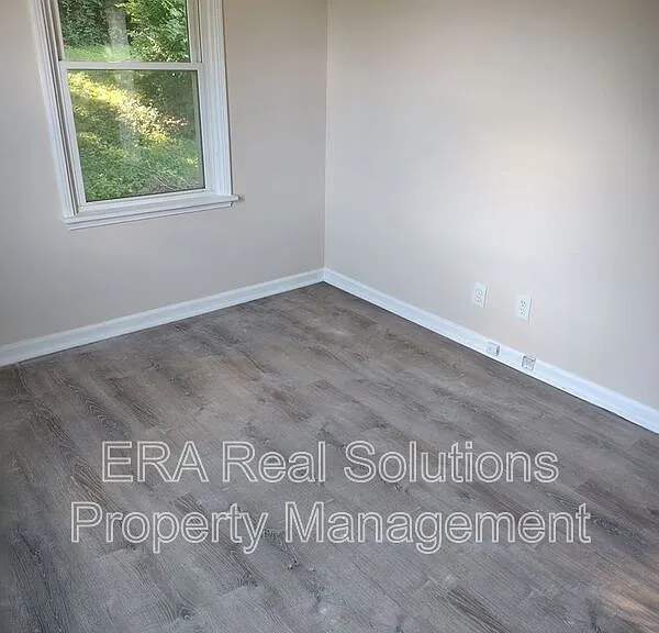 4245 Leeper St — Photo 10