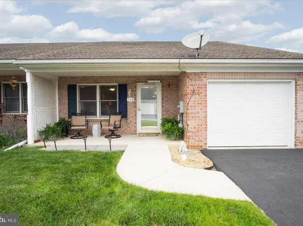 720 Naples Dr, Hagerstown, MD 21740