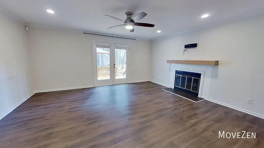 5622 Darrow Dr Raleigh, NC 27612 Large Deck Overlooking Pool — Photo 3