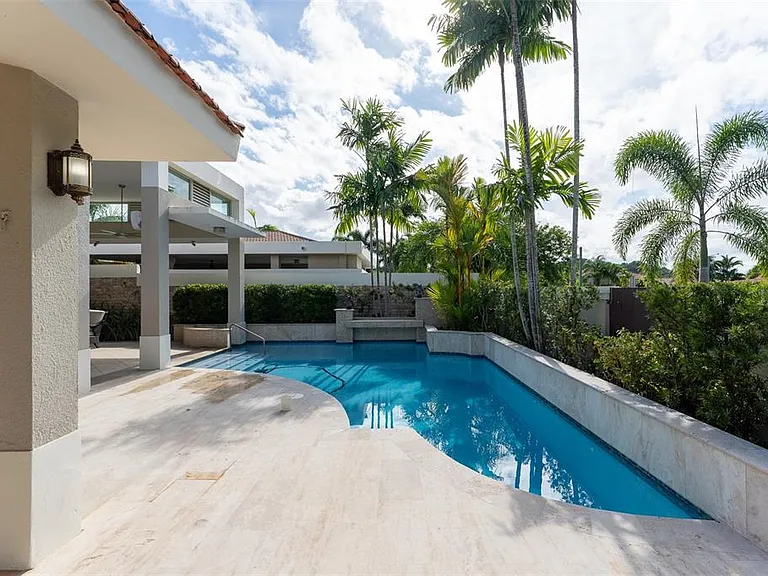 254 Sabanera — Photo 11