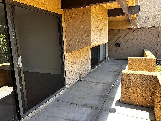 2204 Plaza De Las Flores — Photo 48