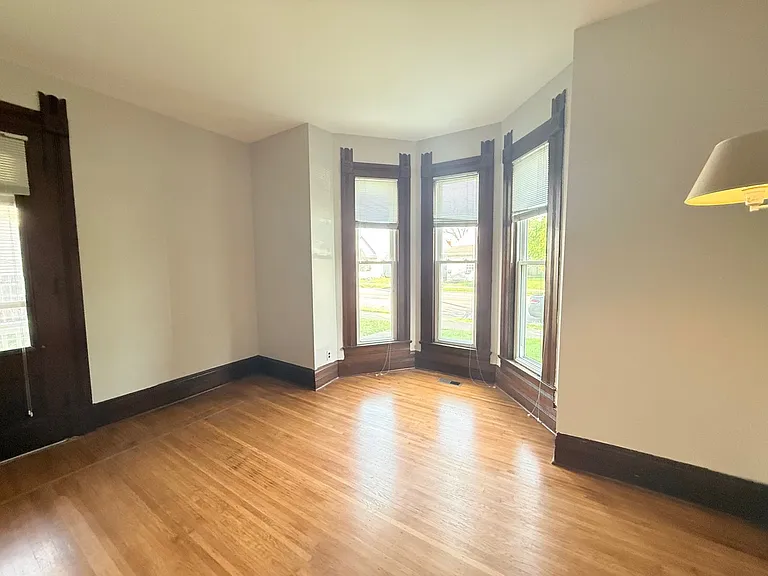 1603 E Oak St #1 — Photo 6