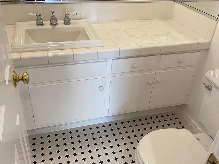 626 N Monterey St #M — Photo 22