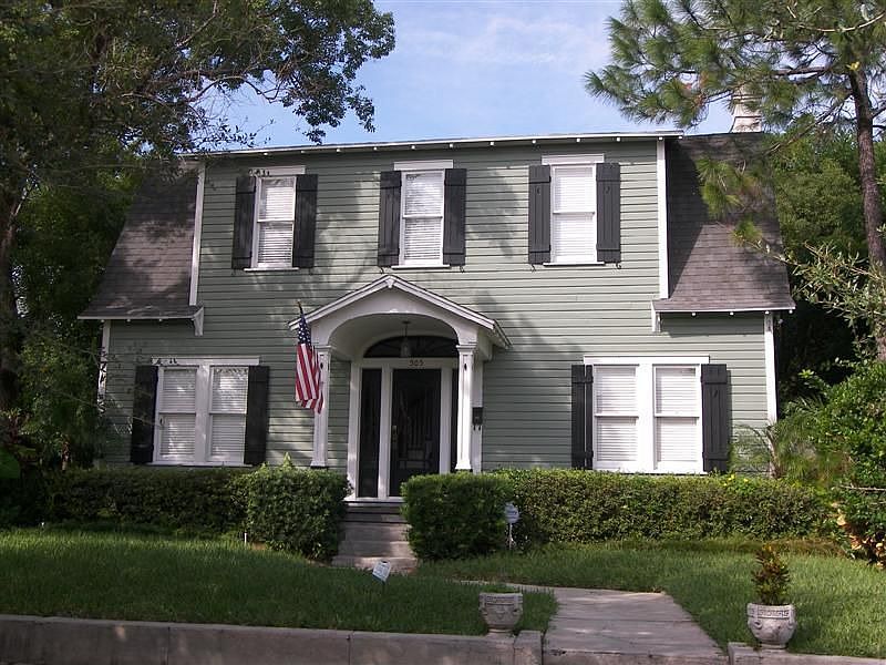 Front with covered entry