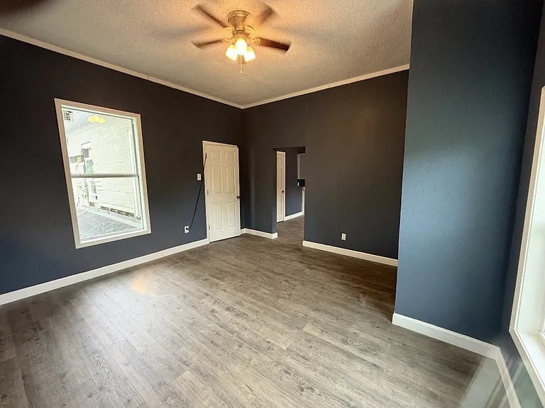 815 N Jackson St #E — Photo 4