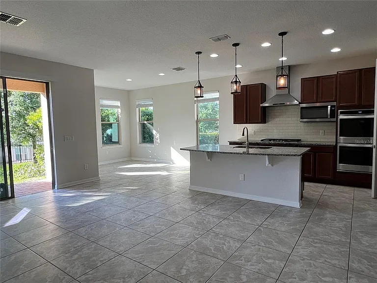 17392 Bal Harbour Dr — Photo 5