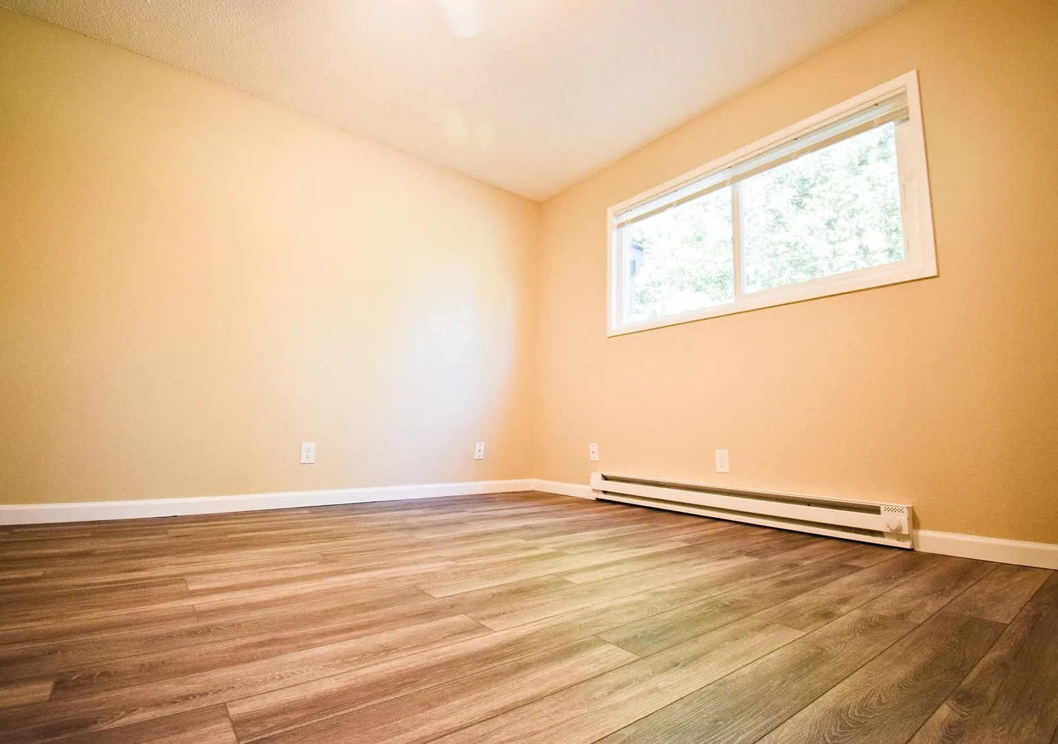 Vista Hills Apartments — Photo 2