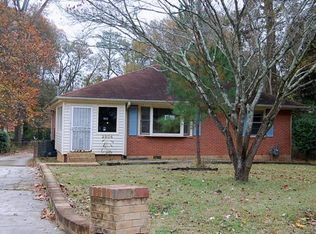 2504 Sylvan Ter, East Pt, GA 30344