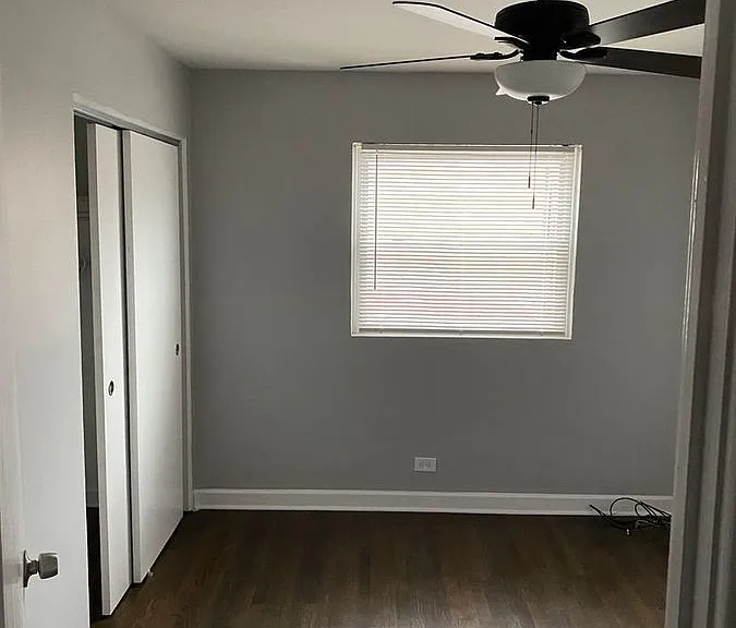 8706 S Troy Ave #2D — Photo 5