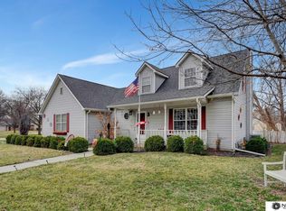 521 NW 6th St, Lincoln, NE 68528