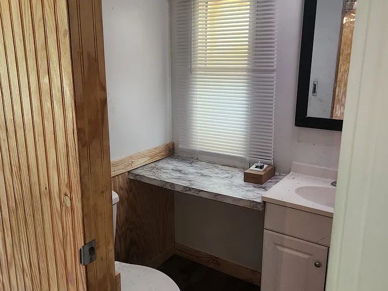 247 Hedge St — Photo 9