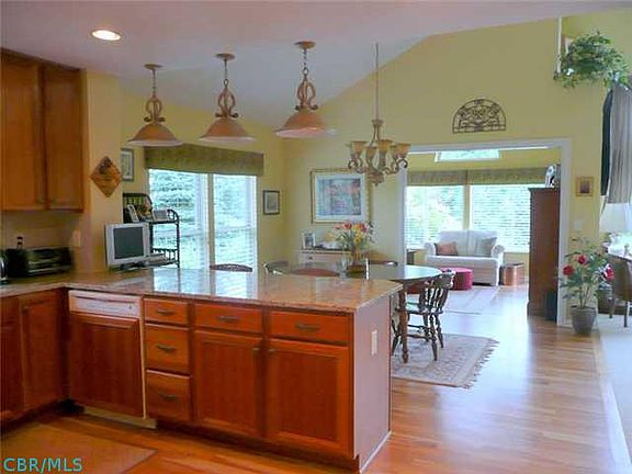 2nd image of 6366 Grassmere Dr