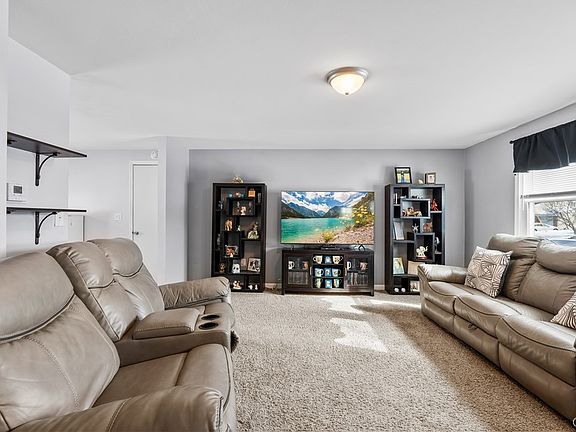 4th image of 4315 Old Meadow Rd