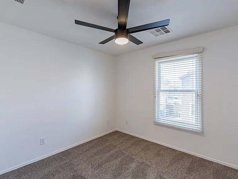 2225 E Sunland Ave — Photo 28