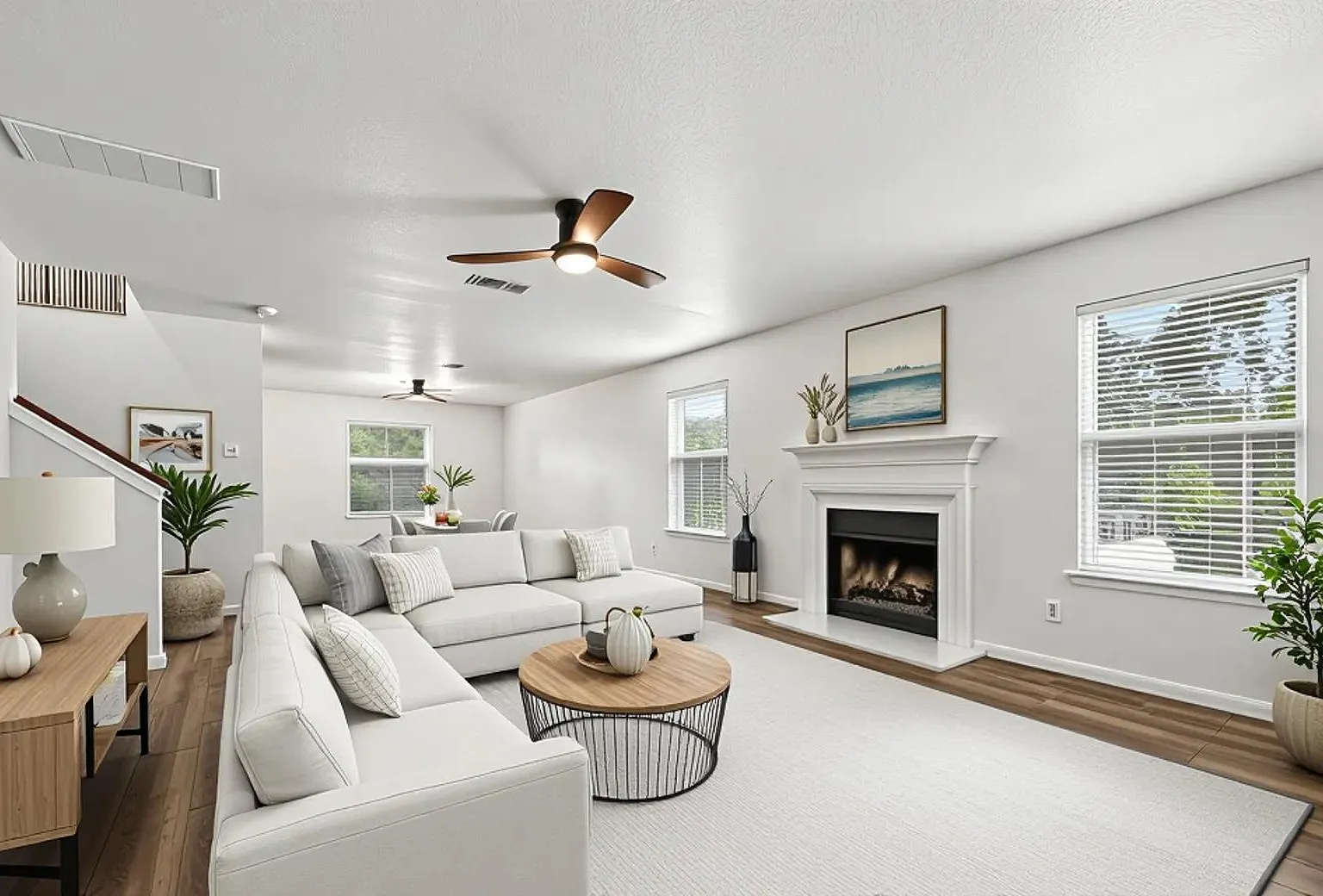 3 bed, 2.5 bath, 2353 sqft, $2,300 — Photo 2