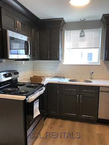 1 Randall St #2 — Photo 2