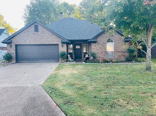 620 Meadowbrook Dr, Alma, AR 72921