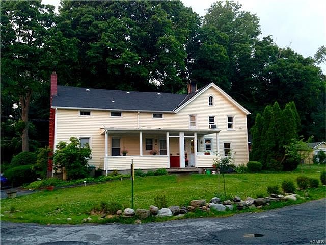 1st image of 4 Horton Ln