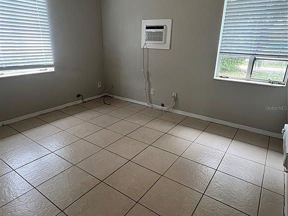 4th image of 2715 18th Ave S