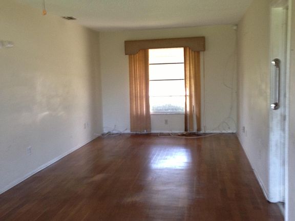 3rd image of 551 SE Euclid Lane