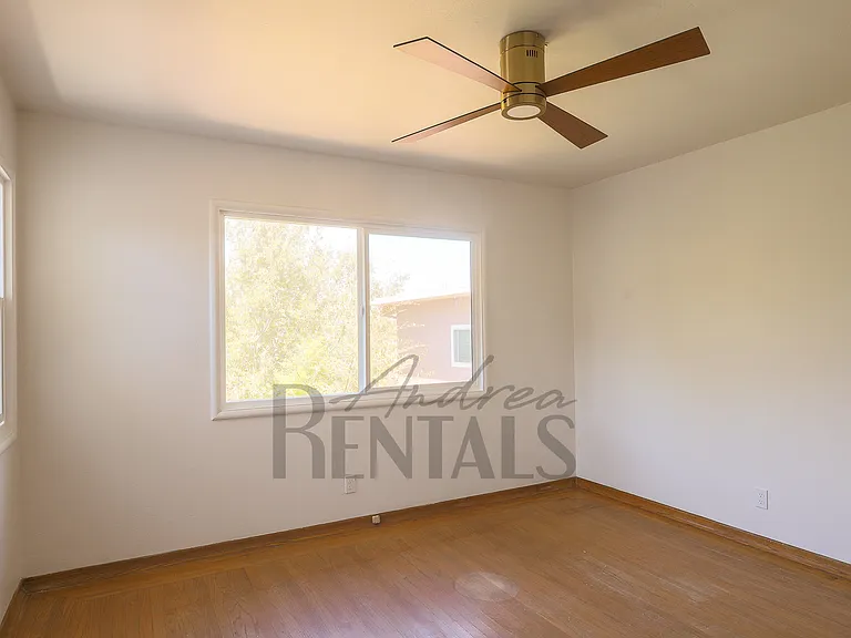 7 Ramona Ave — Photo 14