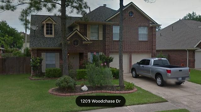 1st image of 1209 Woodchase Dr