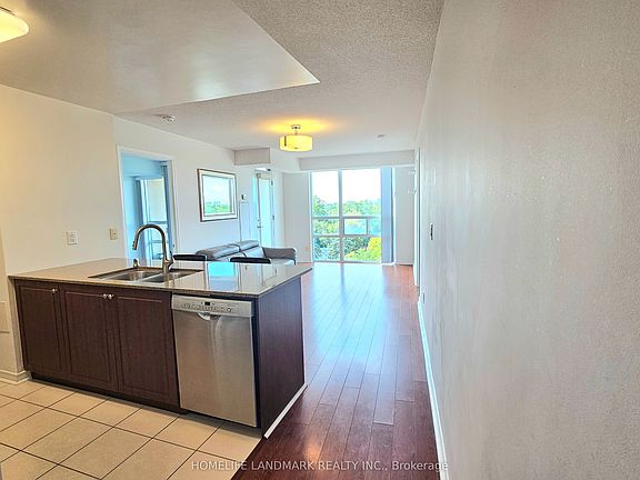 3rd image of 503 Beecroft Rd #812