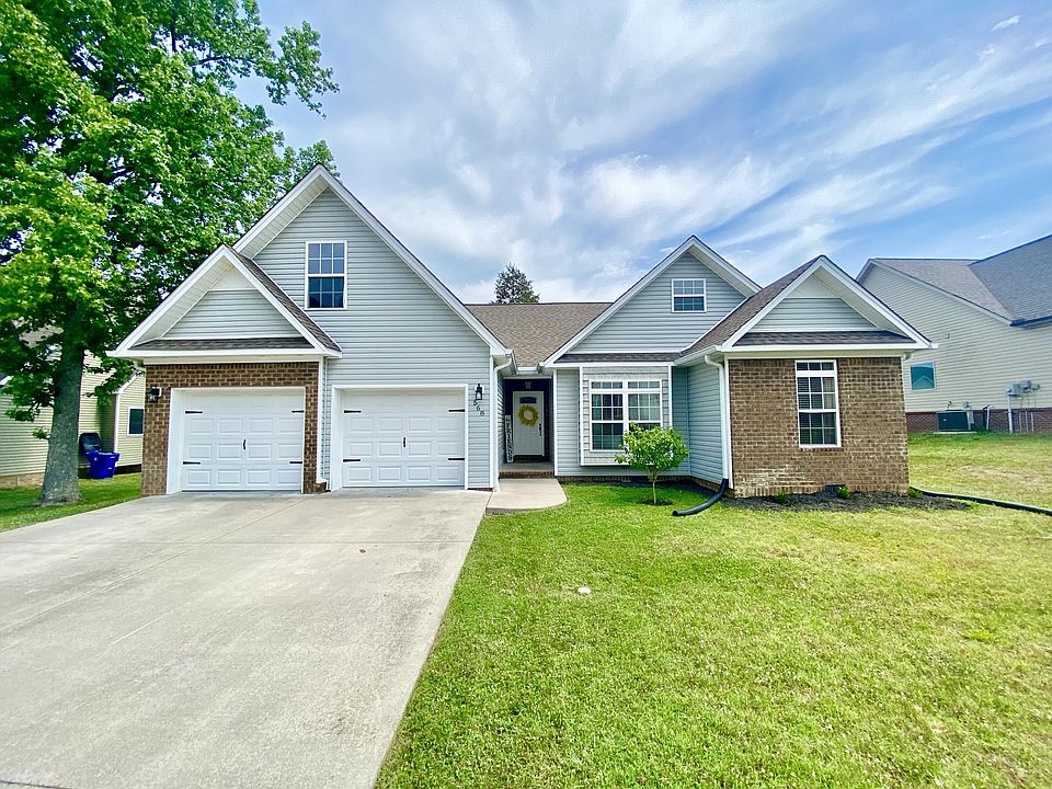 1st image of 568 Thoroughbred Dr NW