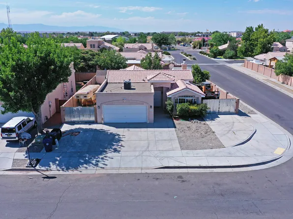 6620 Honeylocust Ave NW, Albuquerque, NM 87121