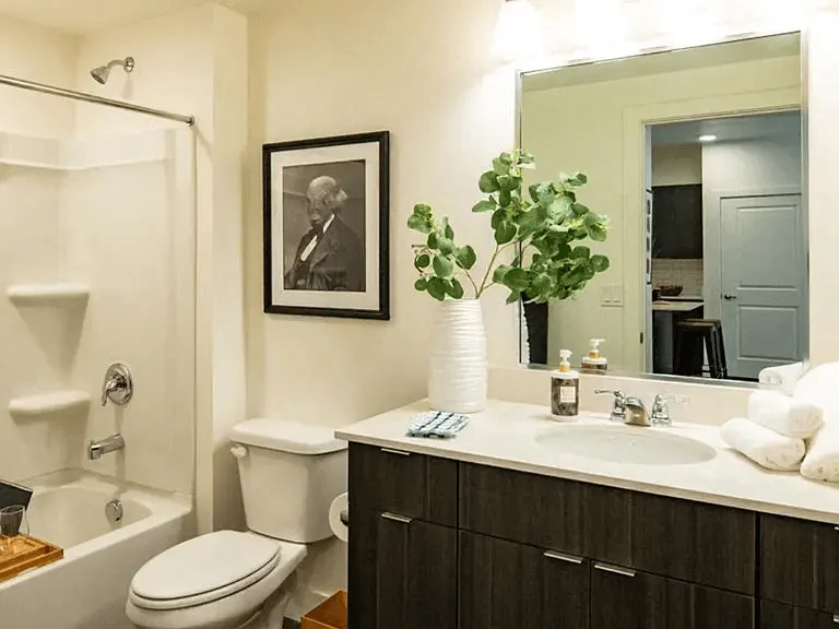 Onyx Apartments — Photo 11