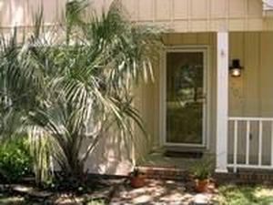 200 Hawthorne Ln, Lexington, SC, 29072
