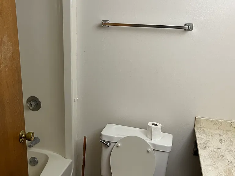 1301 S Finley Rd #307 — Photo 10