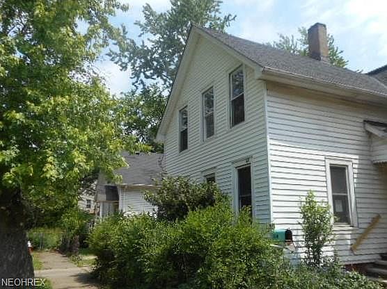 2nd image of 1405 E 61st St