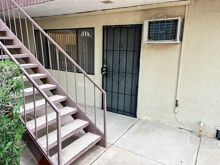 3052 N Alvernon Way #105 — Photo 5