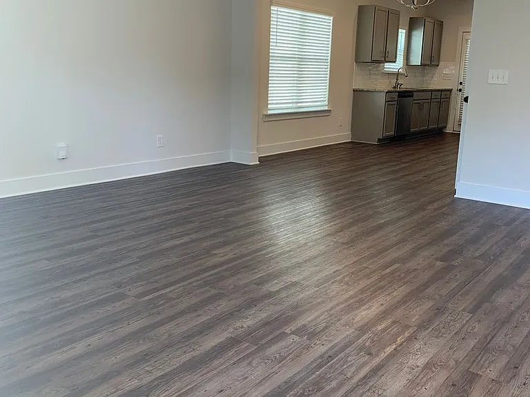 1285 Shades Ter — Photo 2