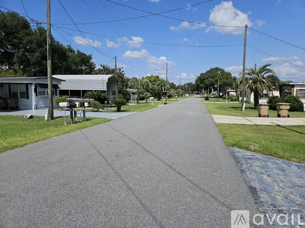 5515 Bird Island Dr, Lady Lake, FL 32159