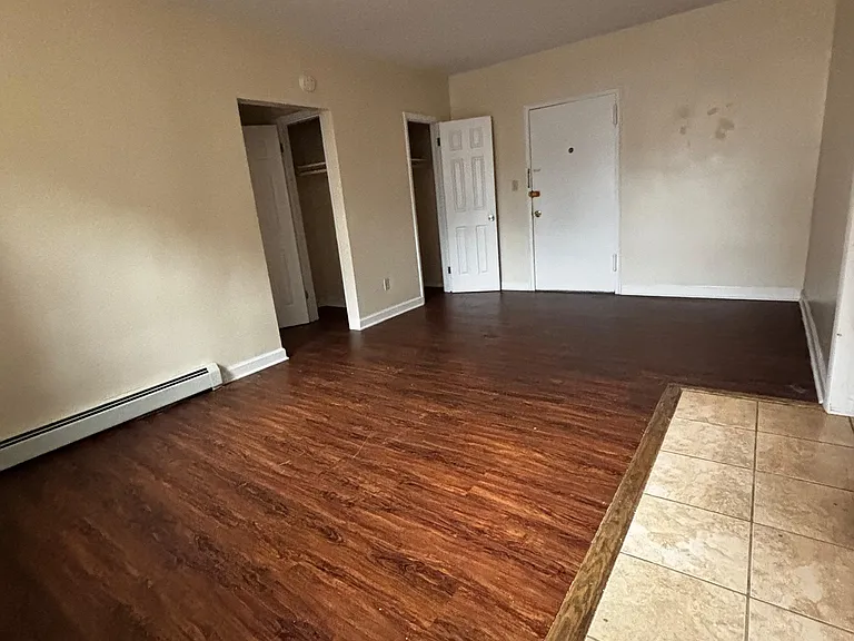 321 Sanford Ave #B4 — Photo 3