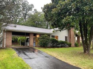 437 Sugarland Run Dr, Sterling, VA 20164