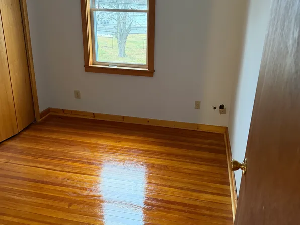 56 Westwood Ave #C, East Longmeadow, MA 01028