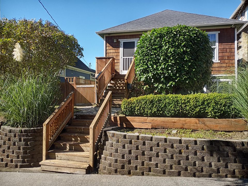 819 29th Ave S Seattle WA.