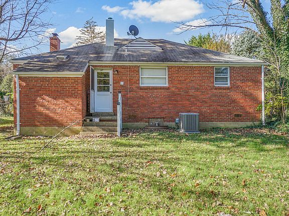 2nd image of 2819 Bisvey Dr