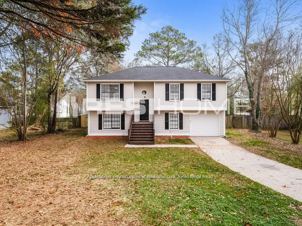 6714 Bent Creek Dr, Rex, GA 30273