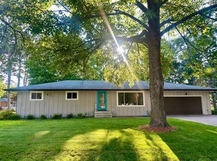 39040 2nd Ave, North Branch, MN 55056