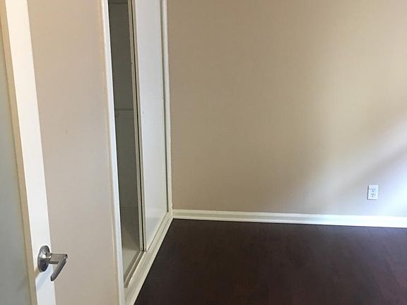 3rd image of 2604 Montrose Ave