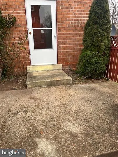 9207 Douglas St #215 — Photo 12