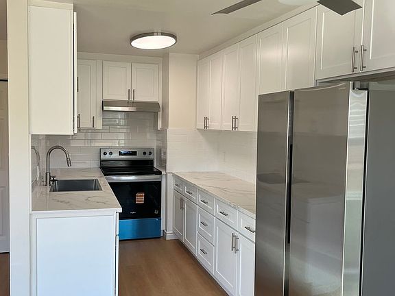 3rd image of 200 S Mariposa Ave APT 206