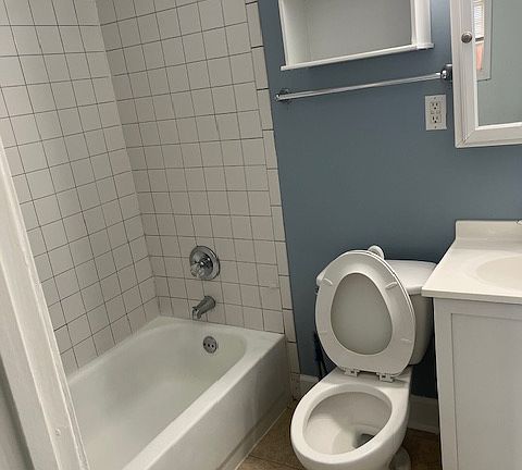 4th image of 3610 Atlanta Ave #13